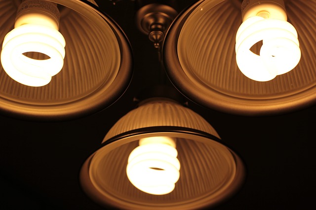 Úsporné osvětlení neznamená méně světla